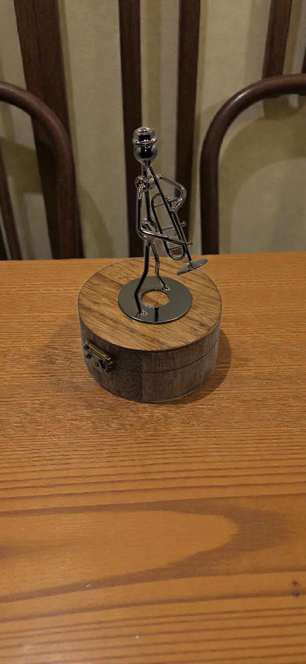 Rotating Trumpet Player Music Box